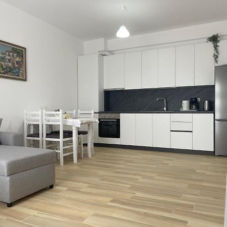 Апартаменти Atrium Residency Тирана Екстер'єр фото